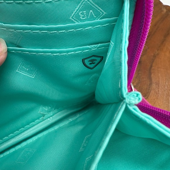 Vera Bradley Turn Lock Zip Around RFID Modern Medley  Wallet Pink Purple - Picture 5 of 7